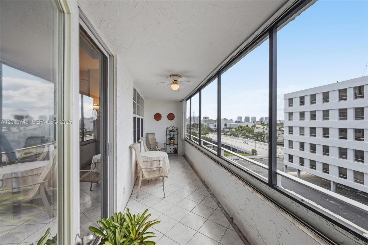1160 N Federal Hwy, Unit 822, Fort Lauderdale, FL 33304 Photo
