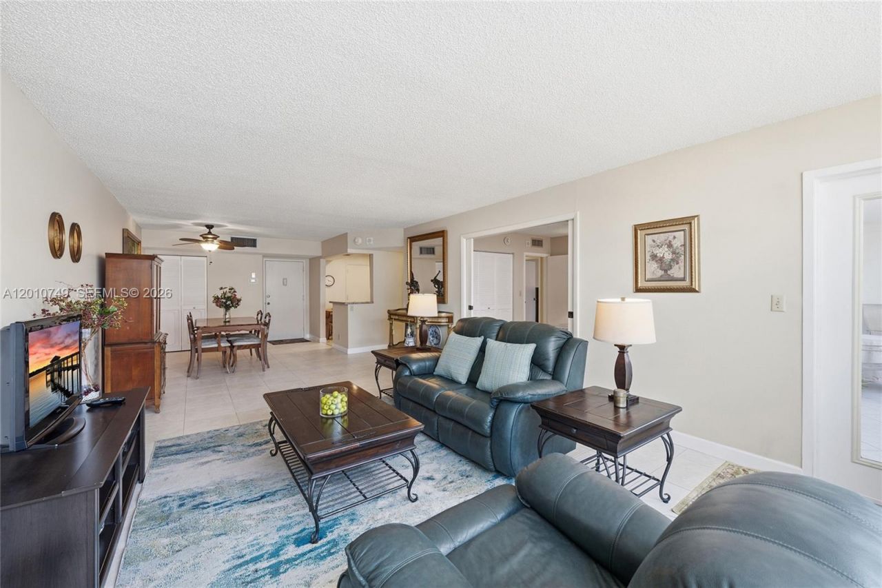 1160 N Federal Hwy, Unit 822, Fort Lauderdale, FL 33304 Photo