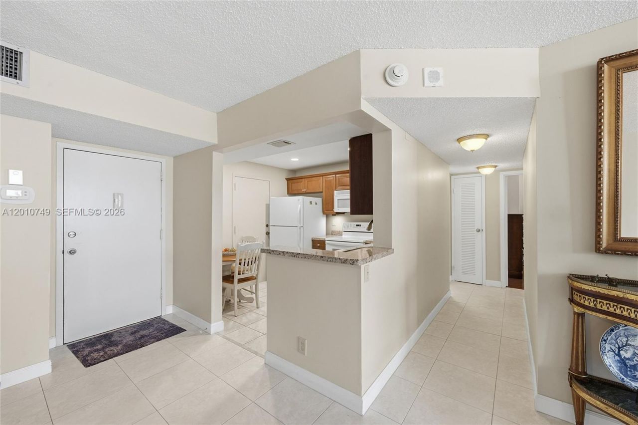 1160 N Federal Hwy, Unit 822, Fort Lauderdale, FL 33304 Photo