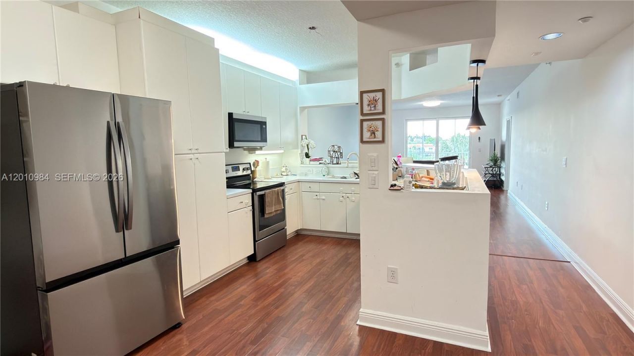 10730 NW 66th St , Unit 313, Doral, FL 33178 Photo