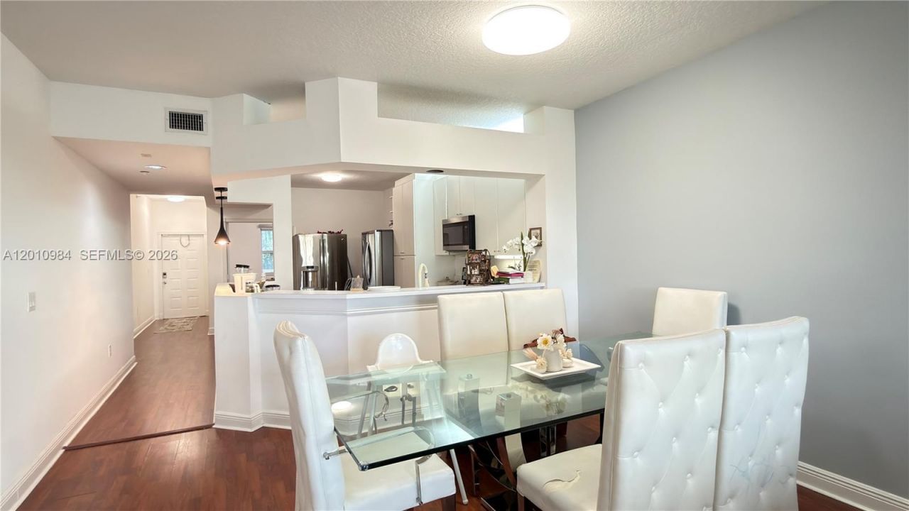 10730 NW 66th St , Unit 313, Doral, FL 33178 Photo