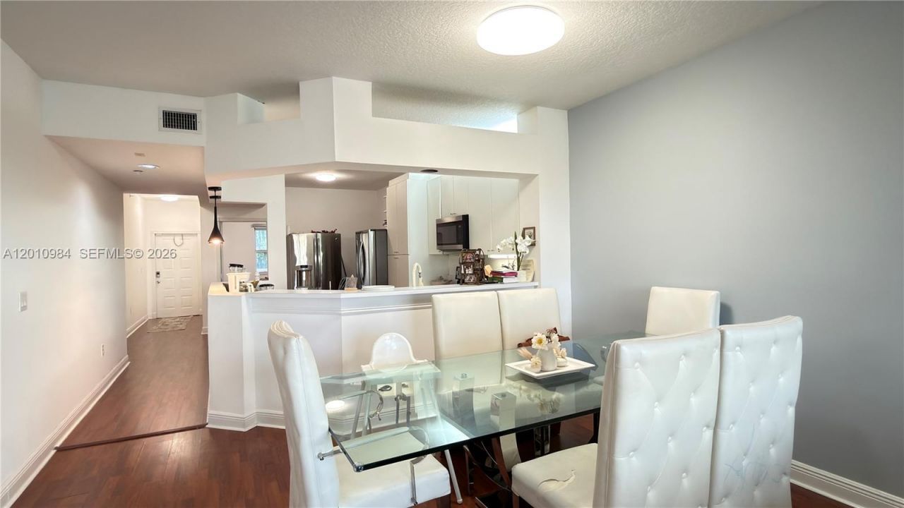 10730 NW 66th St , Unit 313, Doral, FL 33178 Photo