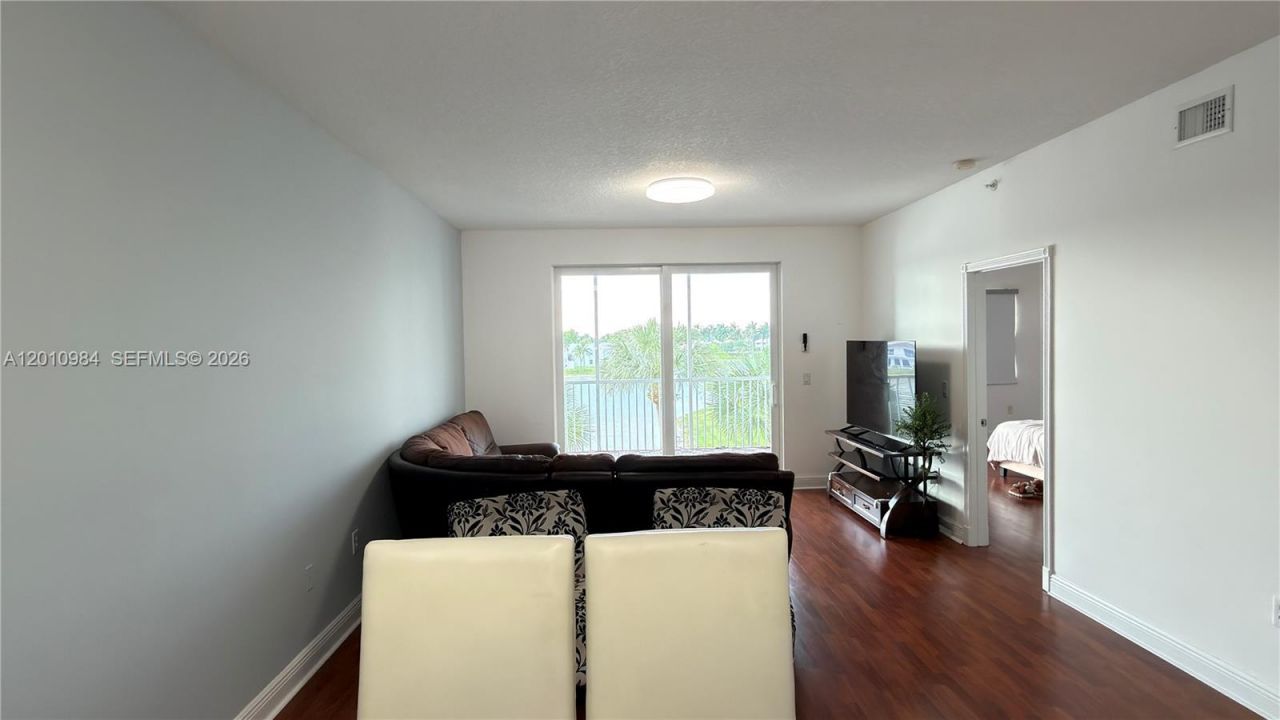 10730 NW 66th St , Unit 313, Doral, FL 33178 Photo