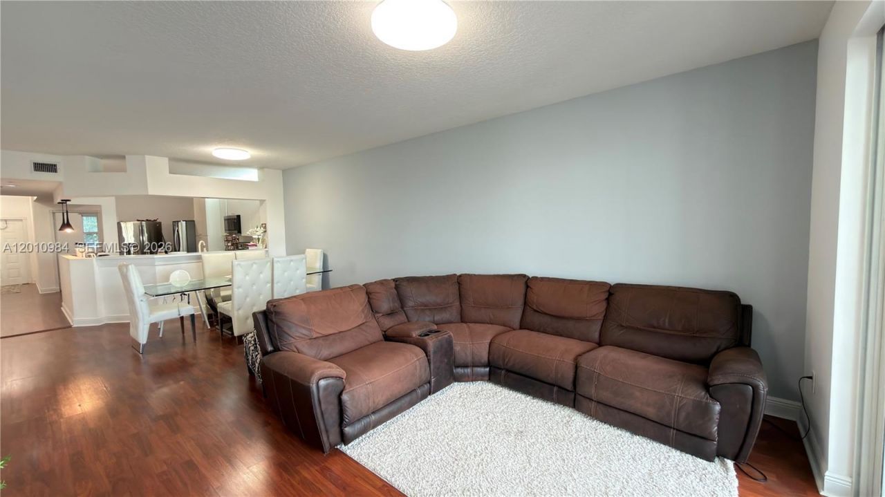 10730 NW 66th St , Unit 313, Doral, FL 33178 Photo