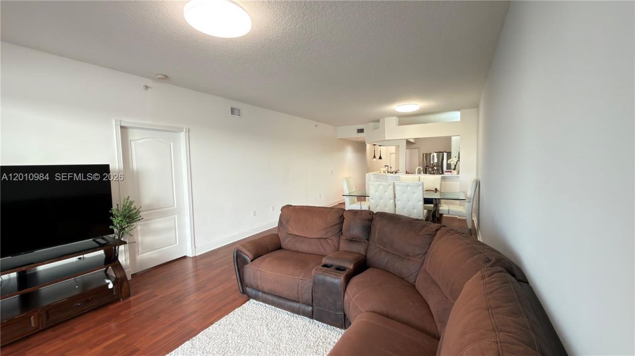 10730 NW 66th St , Unit 313, Doral, FL 33178 Photo