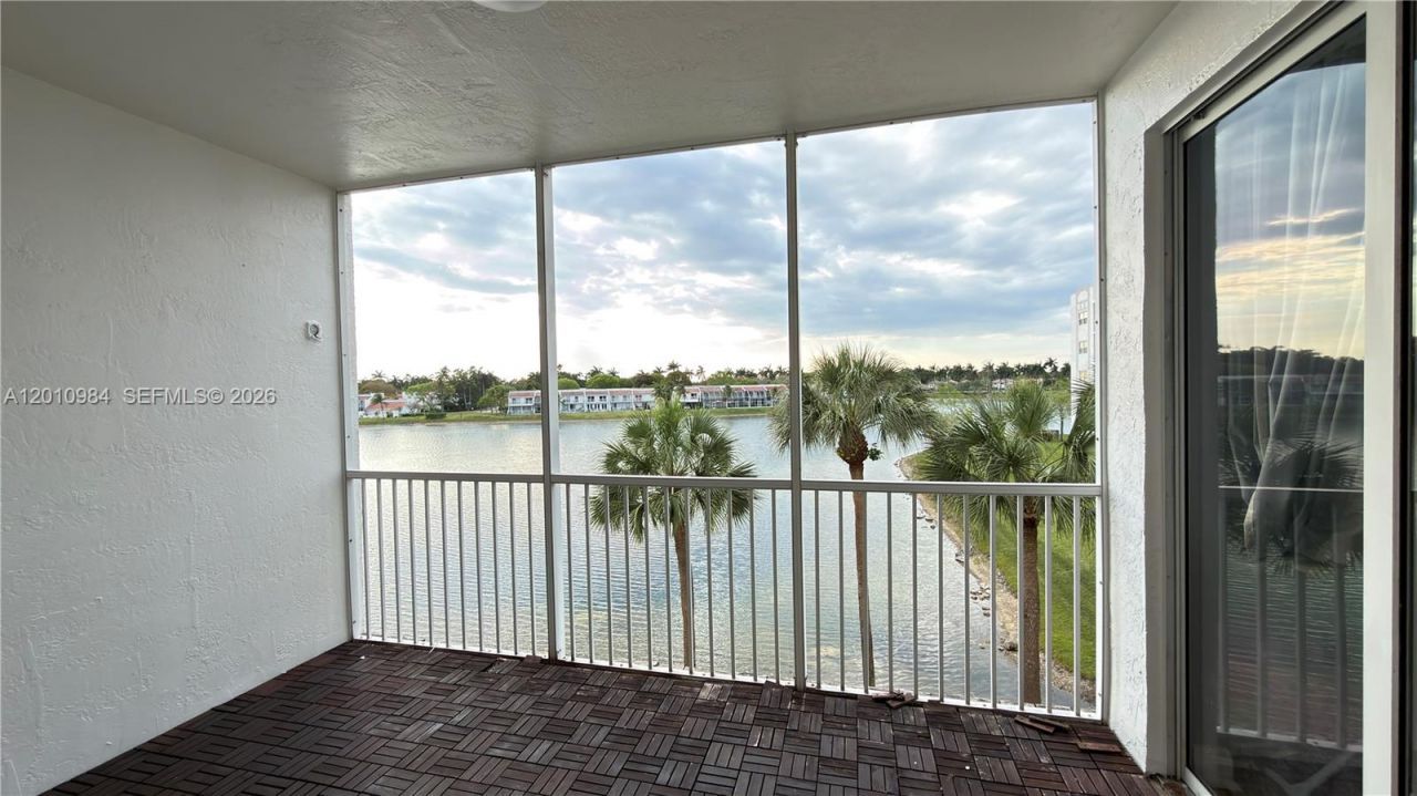 10730 NW 66th St , Unit 313, Doral, FL 33178 Photo