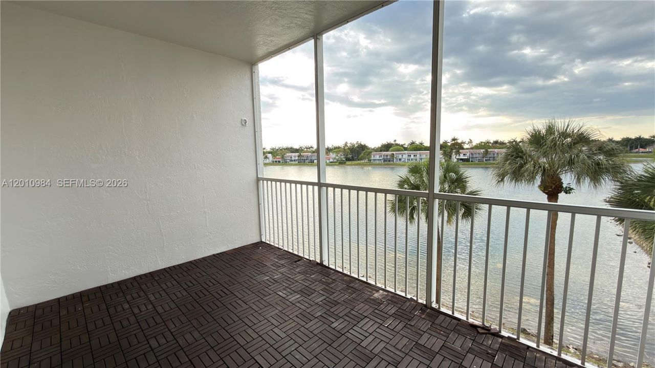 10730 NW 66th St , Unit 313, Doral, FL 33178 Photo