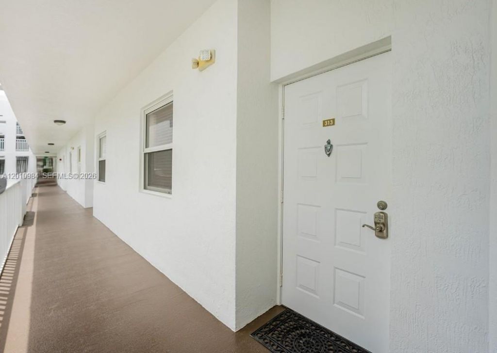 10730 NW 66th St , Unit 313, Doral, FL 33178 Photo