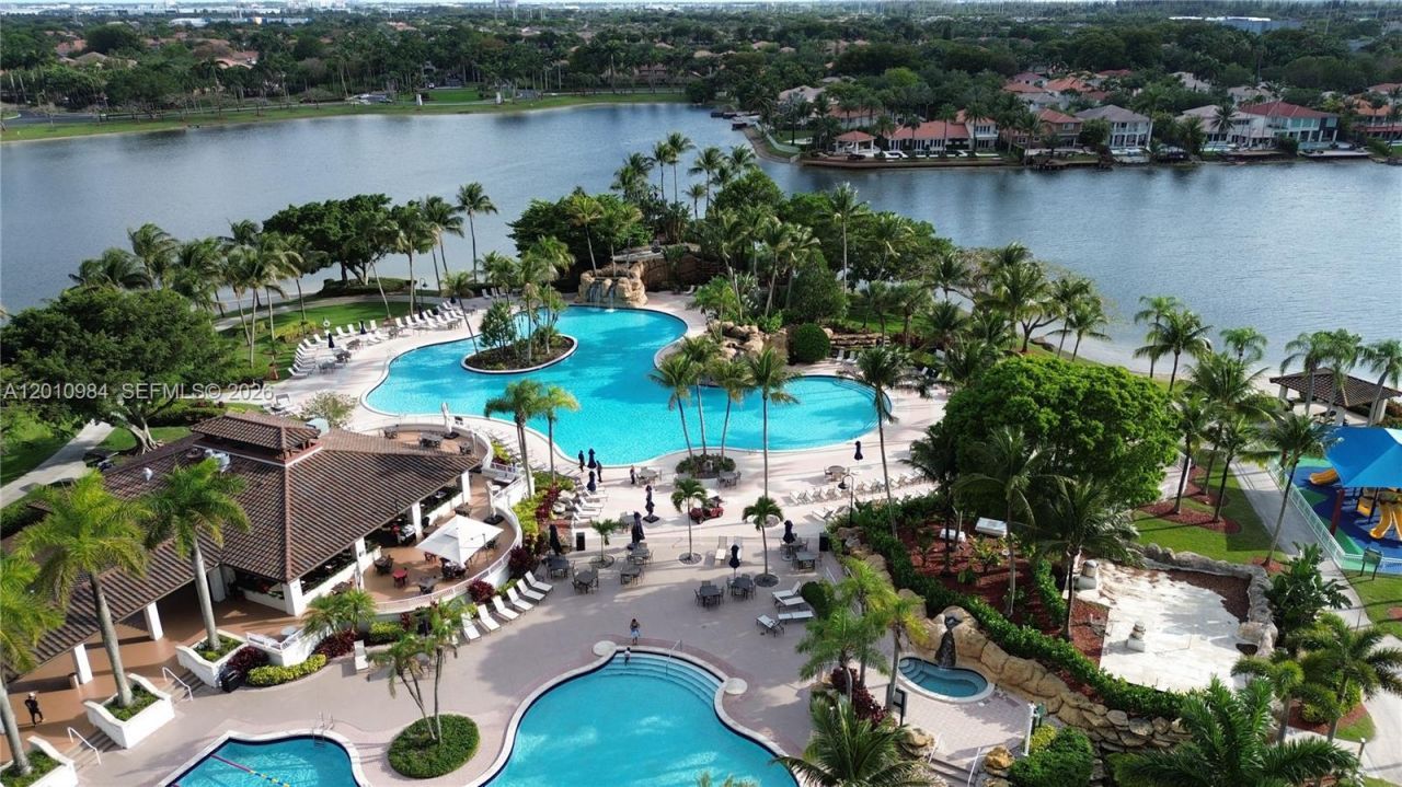 10730 NW 66th St , Unit 313, Doral, FL 33178 Photo