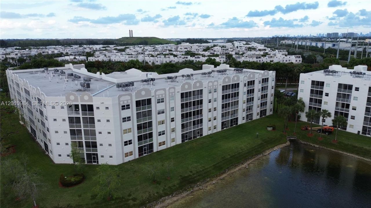 10730 NW 66th St , Unit 313, Doral, FL 33178 Photo