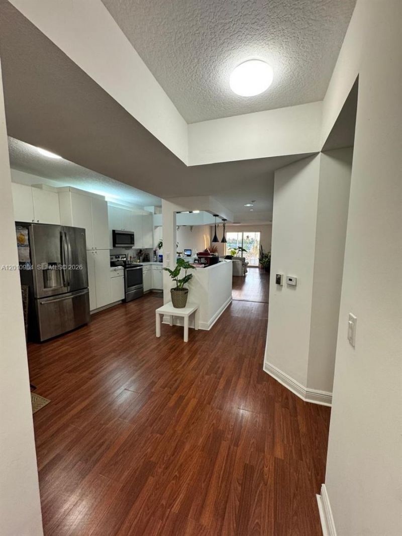 10730 NW 66th St , Unit 313, Doral, FL 33178 Photo