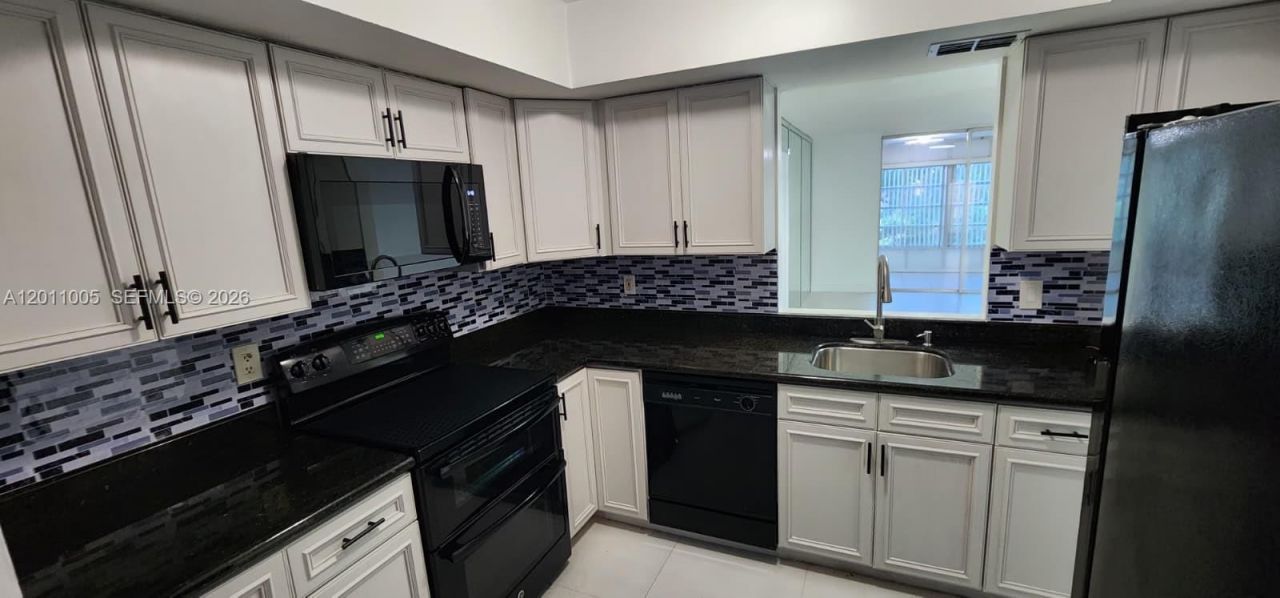 1020 NW 80th Ave, Unit 203, Margate, FL 33063 Photo