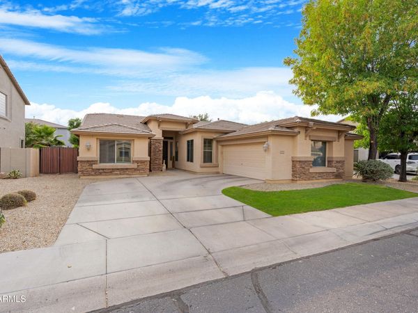 16678 N 174TH Avenue, Surprise, AZ 85388