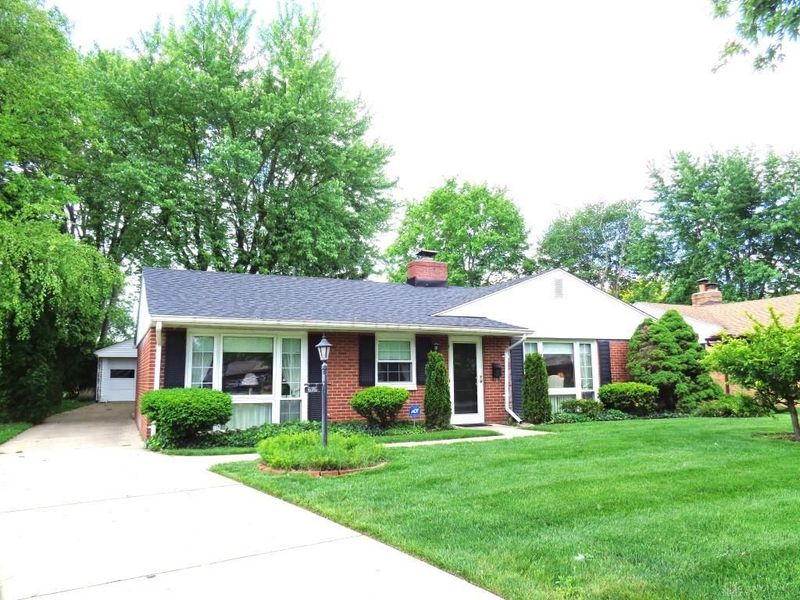 676 Wiltshire Boulevard, Dayton, OH 45419 Photo 2