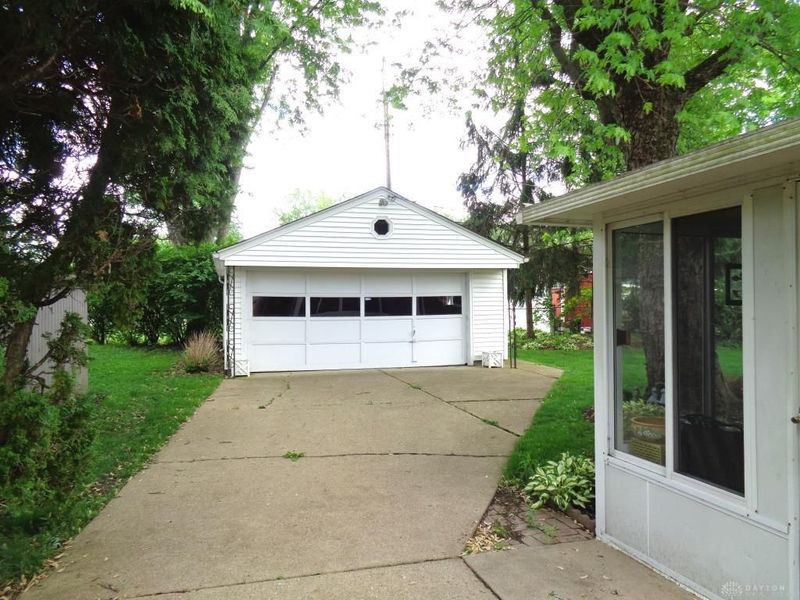 676 Wiltshire Boulevard, Dayton, OH 45419 Photo 4