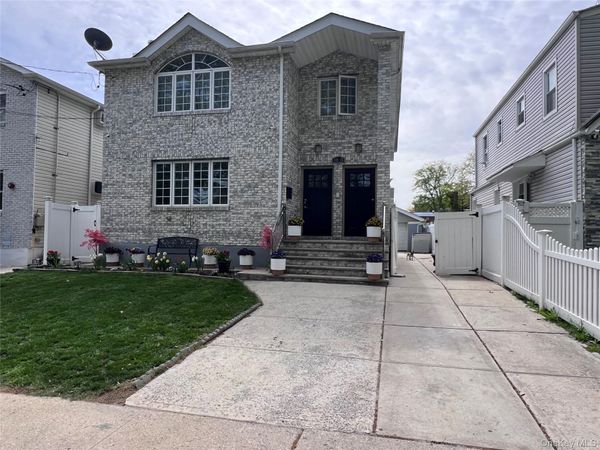 11026 175th Street , Jamaica, NY 11433