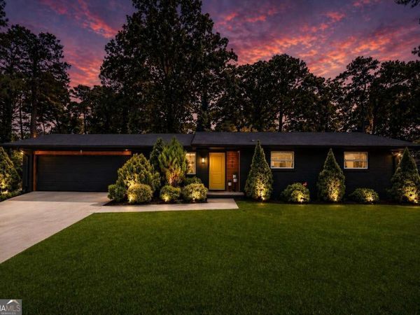 1746 Camperdown Circle, Decatur, GA 30035