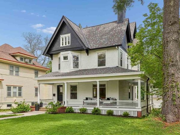 424 S Summit, Iowa City, IA 52240