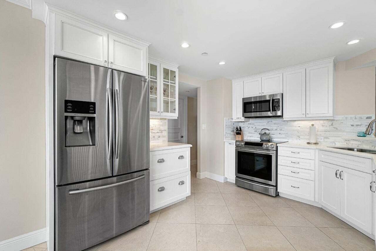 5080 N Ocean Drive, Unit 19d, Singer Island, FL 33404 Photo