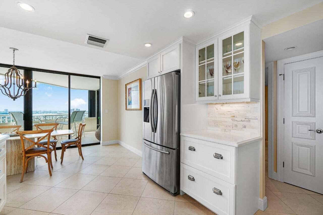 5080 N Ocean Drive, Unit 19d, Singer Island, FL 33404 Photo