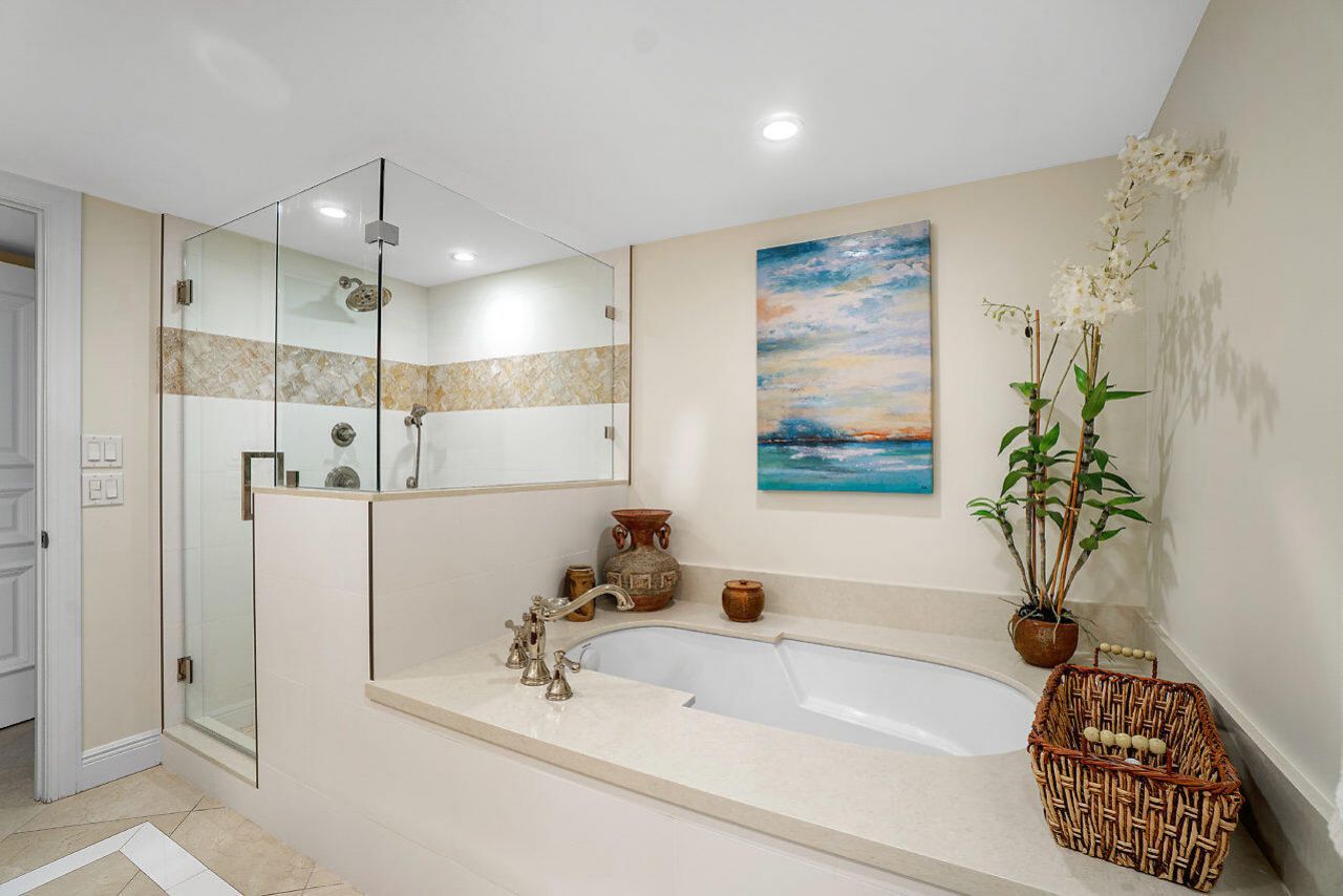 5080 N Ocean Drive, Unit 19d, Singer Island, FL 33404 Photo
