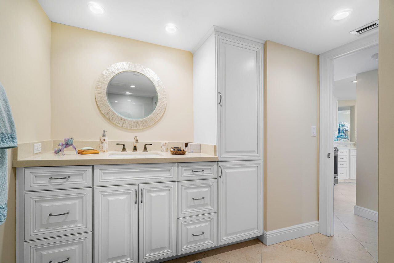 5080 N Ocean Drive, Unit 19d, Singer Island, FL 33404 Photo