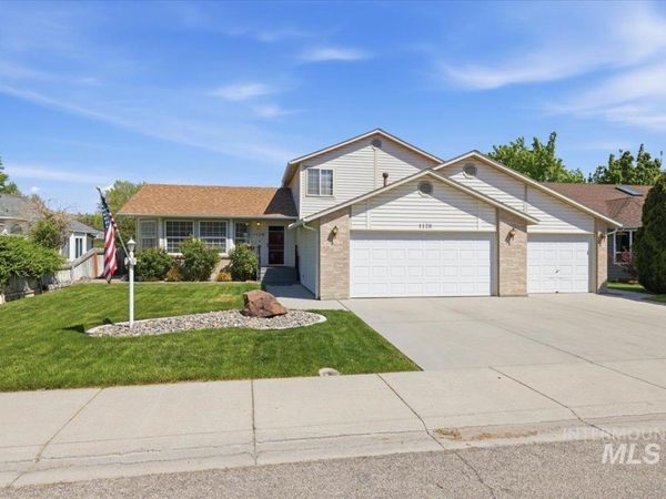 1128 W State St, Meridian, ID 83642