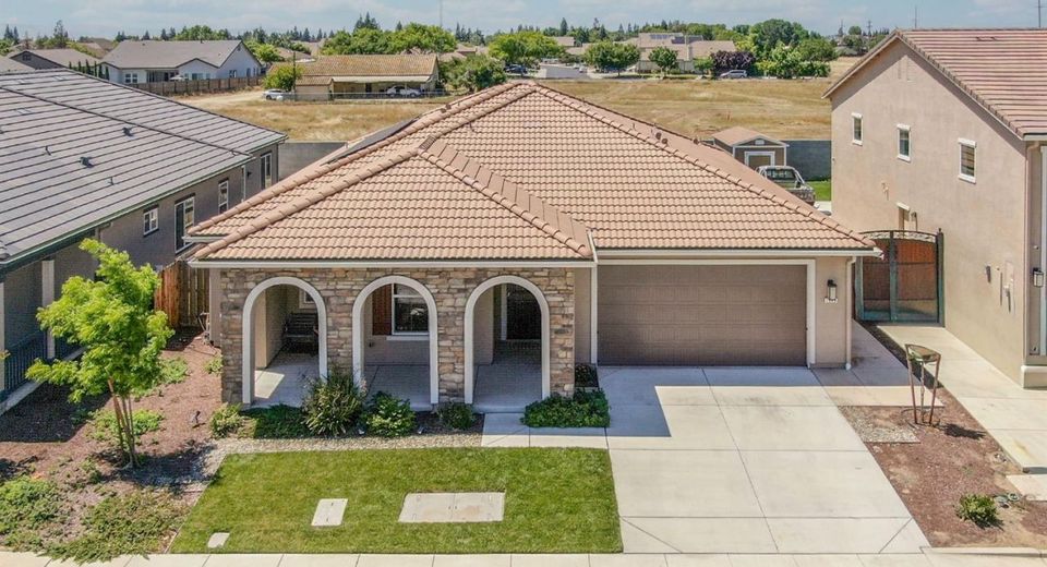 1849 Birdie Ave, Manteca, CA 95337 Photo
