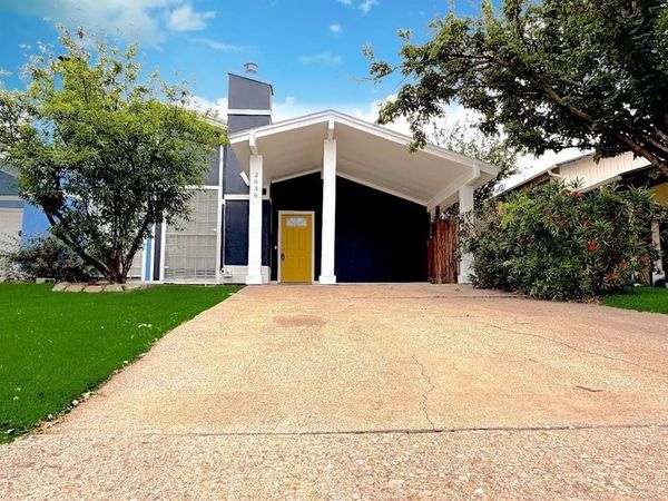2636 Nina Circle, Grand Prairie, TX 75052