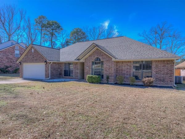 4930 Beechwood Hills Drive , Shreveport, LA 71107
