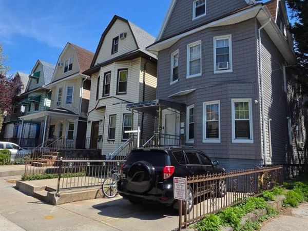 811 E 8th Street , Brooklyn, NY 11230