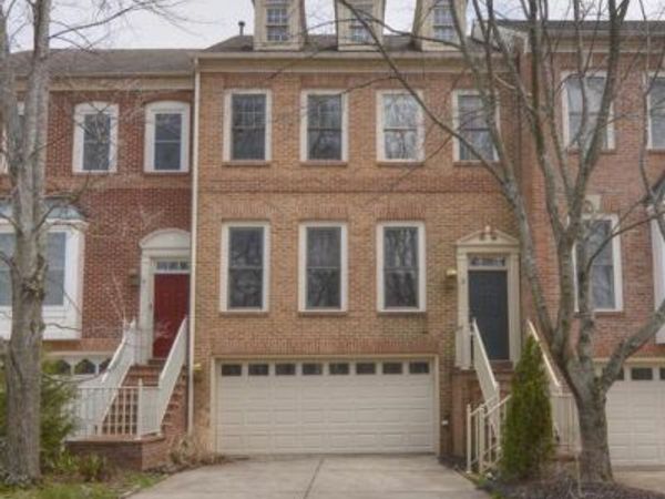 3 STERLING COURT , ROCKVILLE, MD 20850