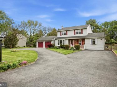 328 COURTLAND AVENUE, HARLEYSVILLE, PA 19438