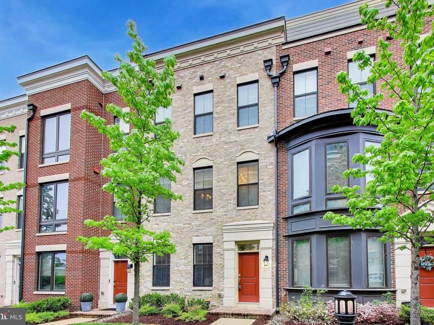507 Silver Clipper Lane, Oxon Hill, MD 20745 Main Photo