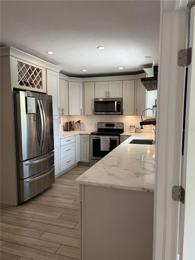 7503 Starfish Drive, Sarasota, FL 34231 Photo