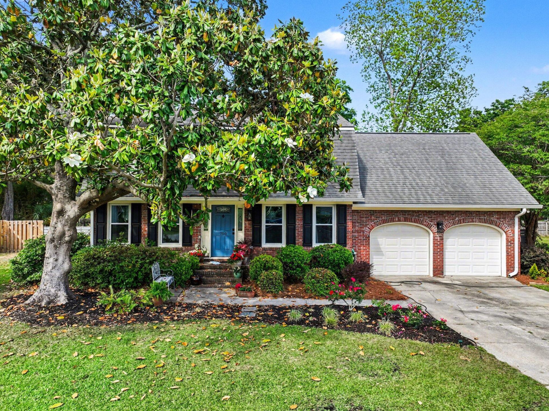 750 Leafwood Road Photo 1