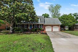750 Leafwood Road photo 4