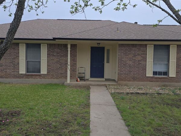 125 Kelly LN, Buda, TX 78610