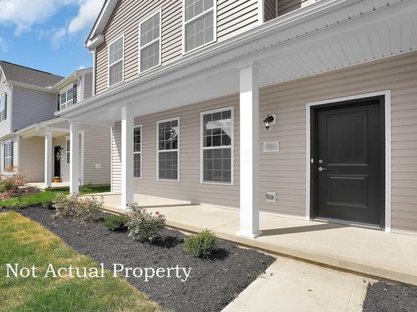 1955 Jamesburg, Newark, OH 43055