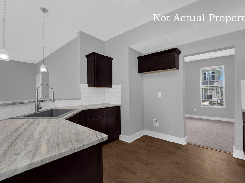 1955 Jamesburg, Newark, OH 43055 Photo 8