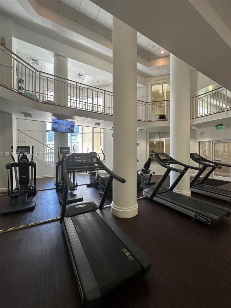 701 Brickell Key Blvd , Unit 910, Miami, FL 33131 Photo