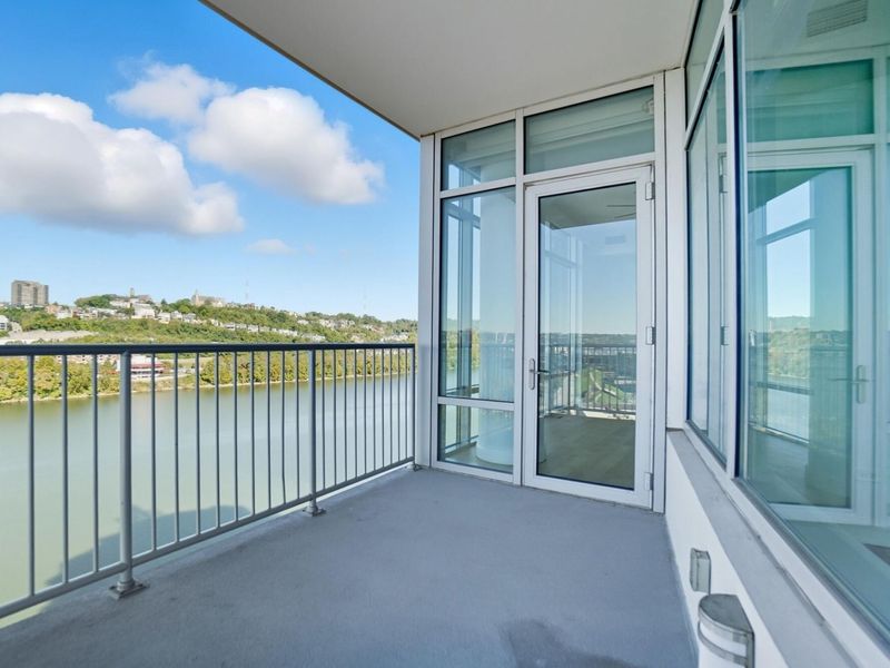 400 Riverboat Row, Unit 1102, Newport, KY 41071 Photo 16