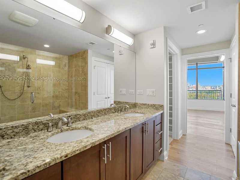 400 Riverboat Row, Unit 1102, Newport, KY 41071 Photo 20