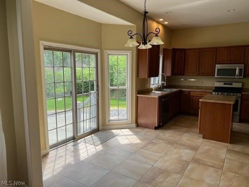 5342 Clingan Trails Boulevard, Struthers, OH 44471 Photo 20