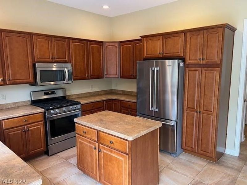 5342 Clingan Trails Boulevard, Struthers, OH 44471 Photo 21