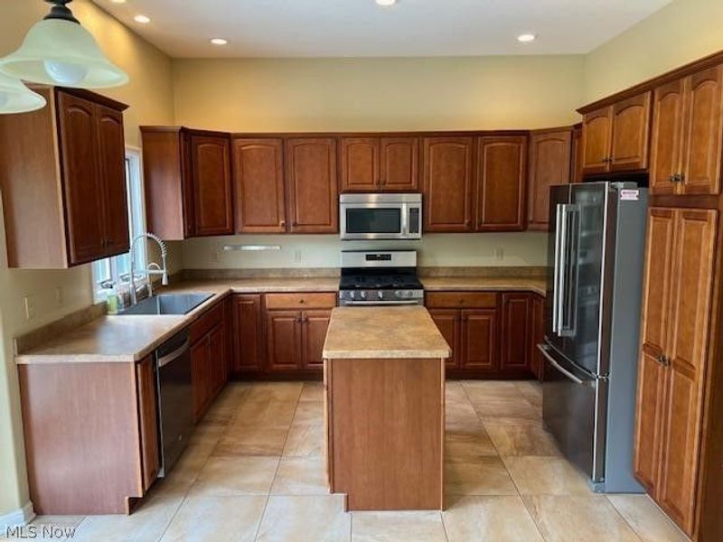 5342 Clingan Trails Boulevard, Struthers, OH 44471 Photo 23