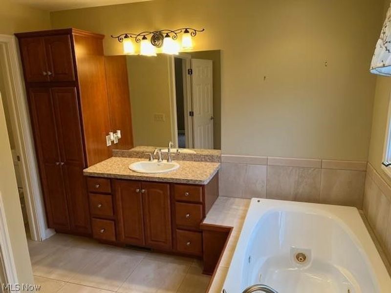 5342 Clingan Trails Boulevard, Struthers, OH 44471 Photo 32