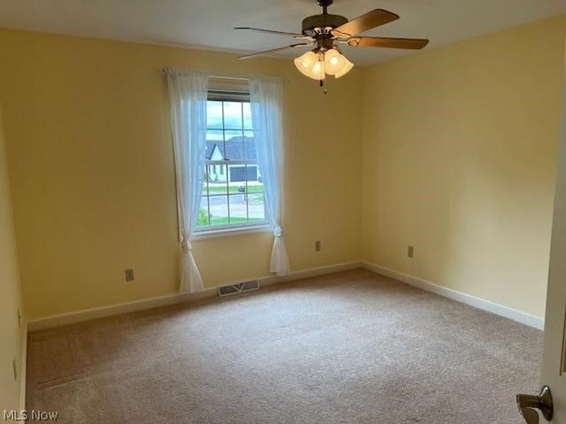 5342 Clingan Trails Boulevard, Struthers, OH 44471 Photo 37