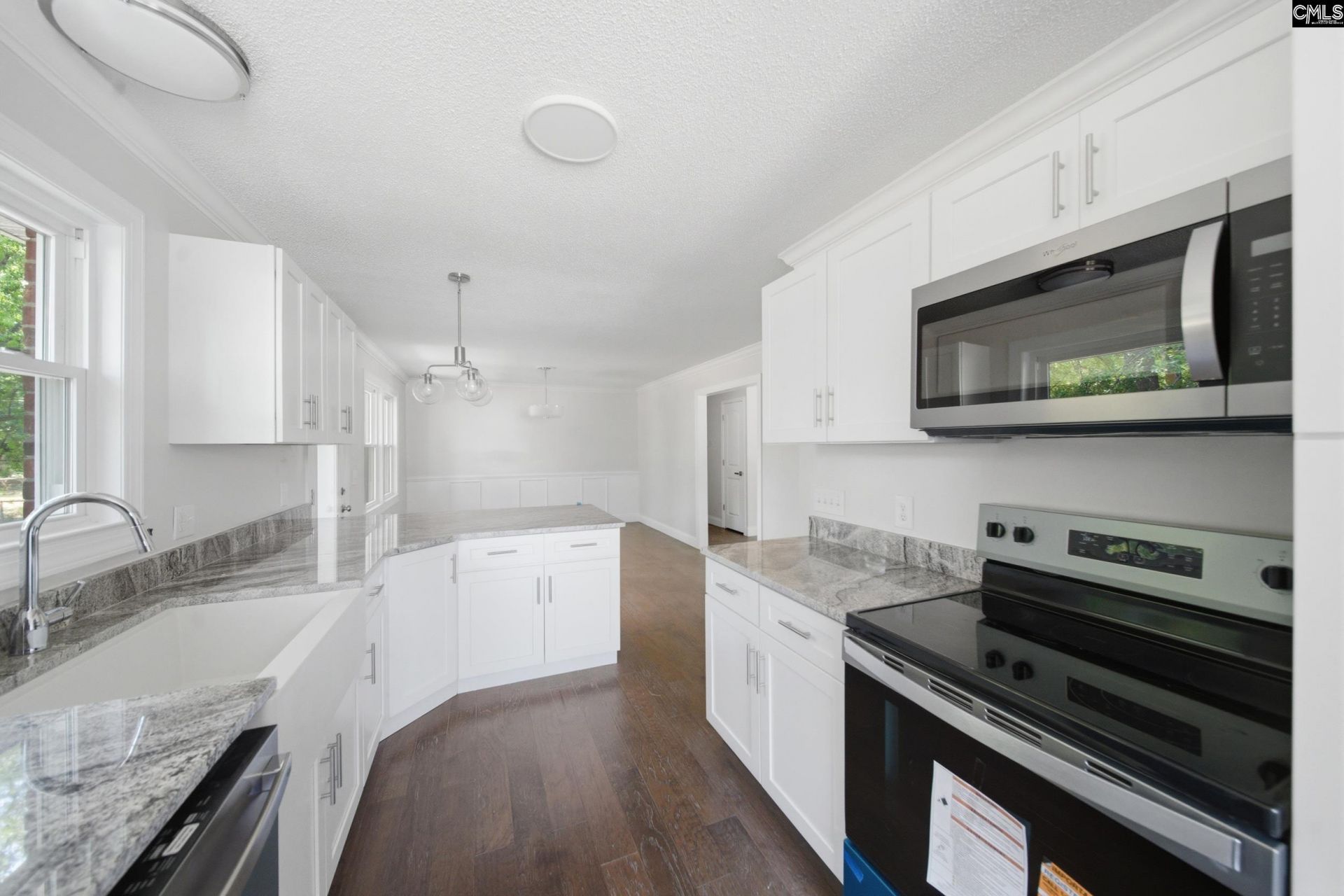 306 Southall Road Photo 11