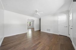 306 Southall Road photo 4
